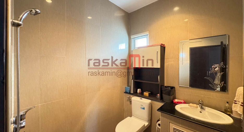 For sale 3 bedrooms house in East Pattaya, Pattaya