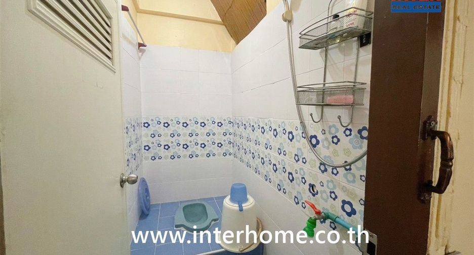 For sale 6 bedrooms retail Space in Bang Rak, Bangkok