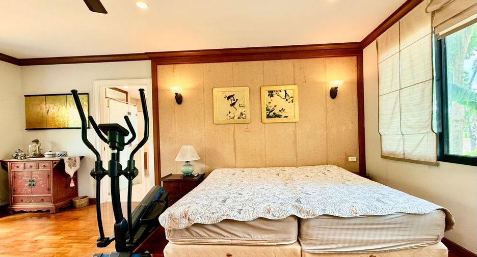 Haus zum Kauf mit 4 Zimmer in Khlong Sam Wa, Bangkok