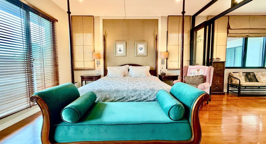 Haus zum Kauf mit 4 Zimmer in Khlong Sam Wa, Bangkok