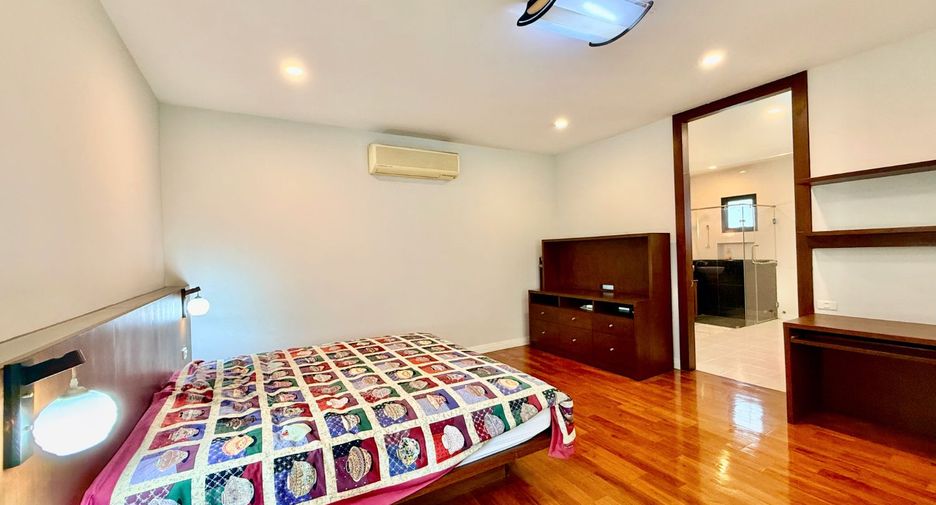Haus zum Kauf mit 4 Zimmer in Khlong Sam Wa, Bangkok