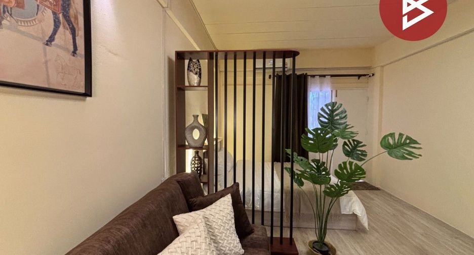 For sale 1 bed condo in Mueang Samut Prakan, Samut Prakan