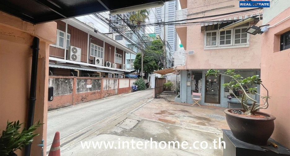 出租 3 卧室 联排别墅 在 Ratchathewi, 曼谷