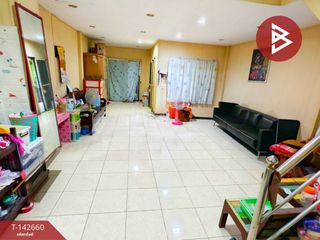 出售 3 卧室 联排别墅 在 Krathum Baen, Samut Sakhon