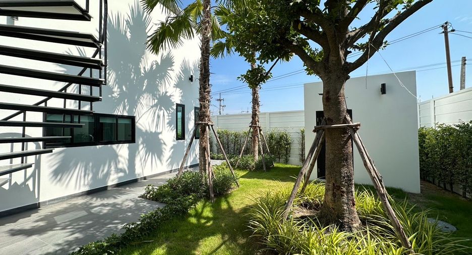 For sale 3 ベッドルーム villa in Huay Yai, Pattaya