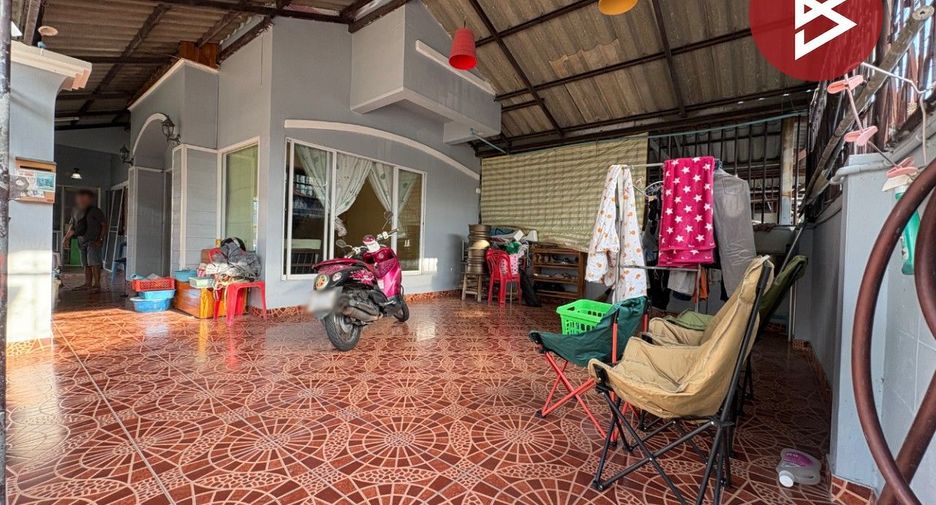 Casa adosada en venta de 2 habitaciones en Mueang Samut Prakan, Samut Prakan