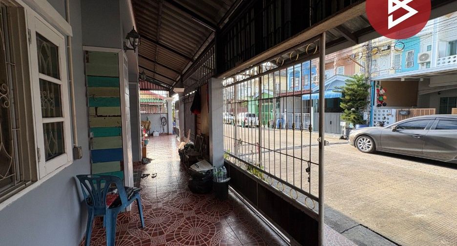 Casa adosada en venta de 2 habitaciones en Mueang Samut Prakan, Samut Prakan