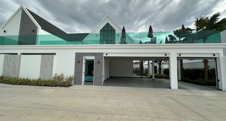 For sale 3 ベッドルーム villa in Huay Yai, Pattaya