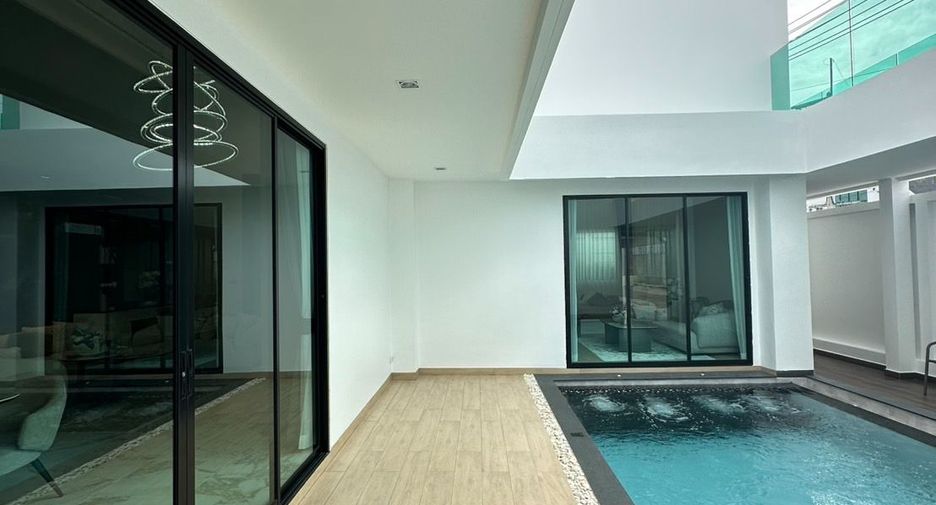 For sale 3 ベッドルーム villa in Huay Yai, Pattaya