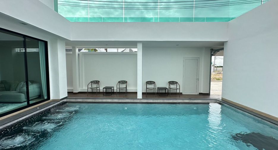 For sale 3 ベッドルーム villa in Huay Yai, Pattaya