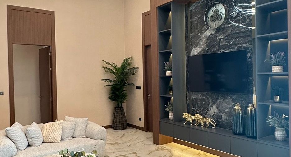 For sale 3 ベッドルーム villa in Huay Yai, Pattaya