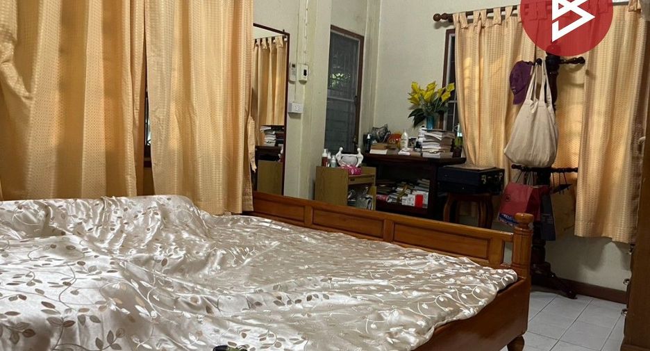 For sale 3 bedrooms house in Sai Mai, Bangkok