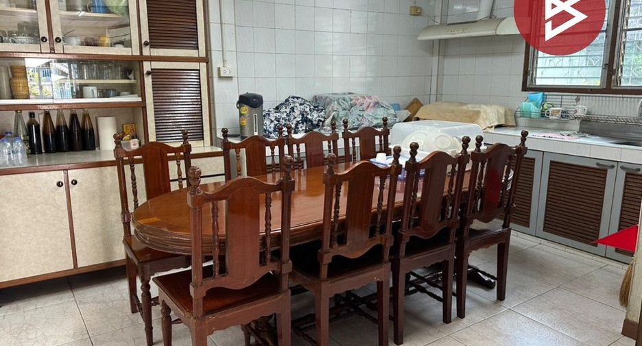 For sale 3 bedrooms house in Sai Mai, Bangkok