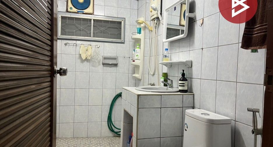 For sale 3 bedrooms house in Sai Mai, Bangkok