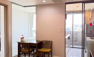 Condo en alquiler y en venta de 1 habitaciones en Bang Rak, Bangkok