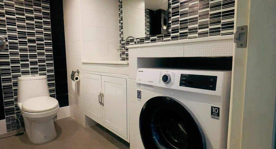 À vendre 1 chambre condo à Khlong Toei, Bangkok