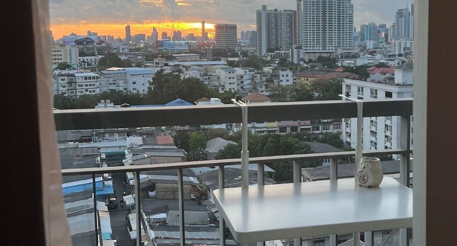 Wohnung zur Miete mit 1 Zimmer in Khlong Toei, Bangkok