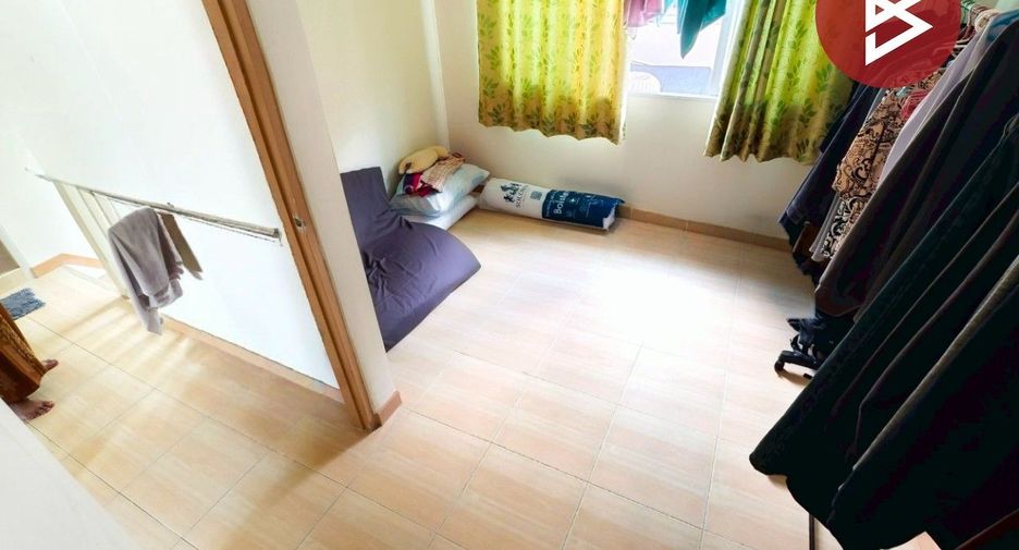 For sale 3 bedrooms townhouse in Bang Khun Thian, Bangkok