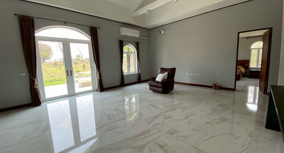 For sale 7 bedrooms house in Muak Lek, Saraburi