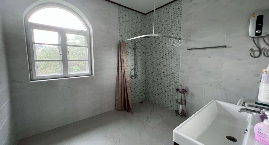 For sale 7 bedrooms house in Muak Lek, Saraburi