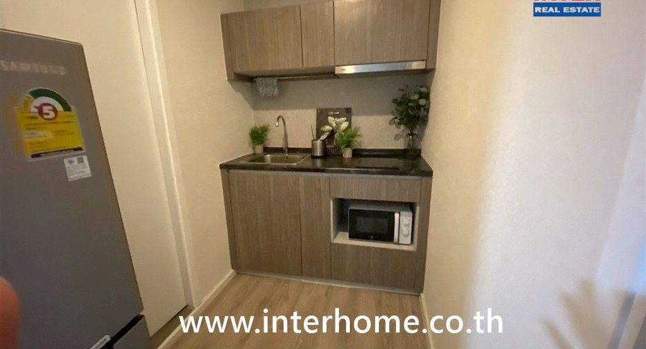 For sale 1 bed condo in Mueang Samut Prakan, Samut Prakan