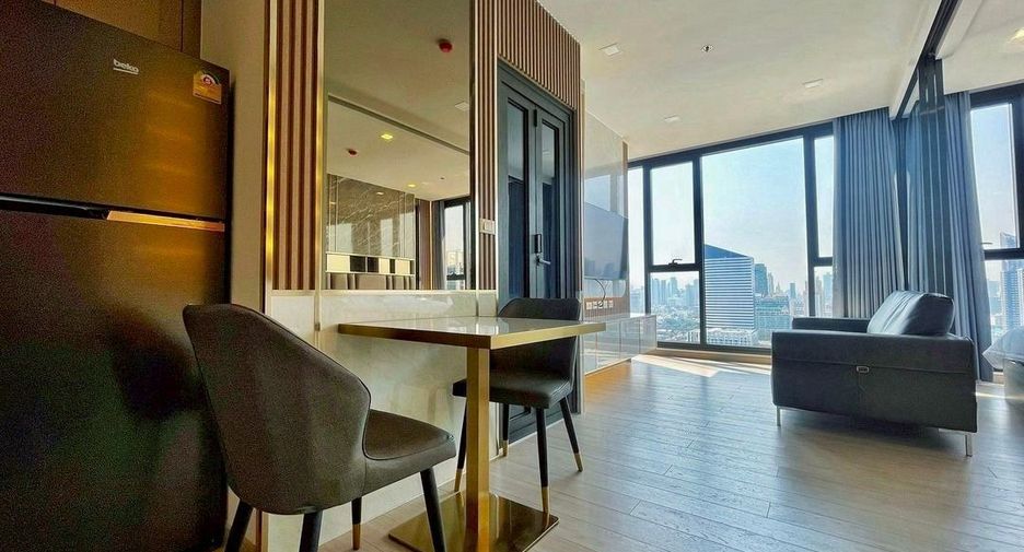 À louer 1 chambre condo à Huai Khwang, Bangkok