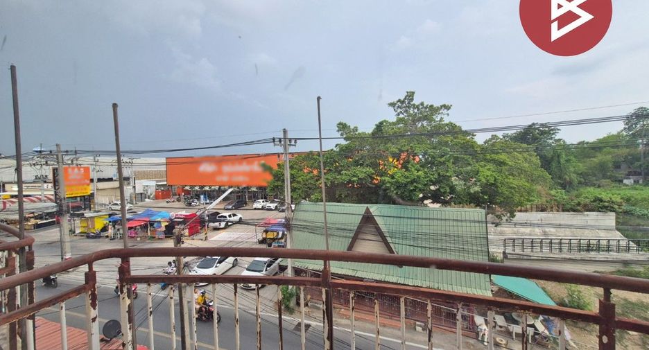 Local comercial en venta de 2 habitaciones en Mueang Chon Buri, Chonburi