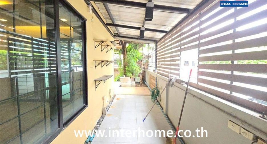 For sale 3 ベッドルーム townhouse in Lam Luk Ka, Pathum Thani
