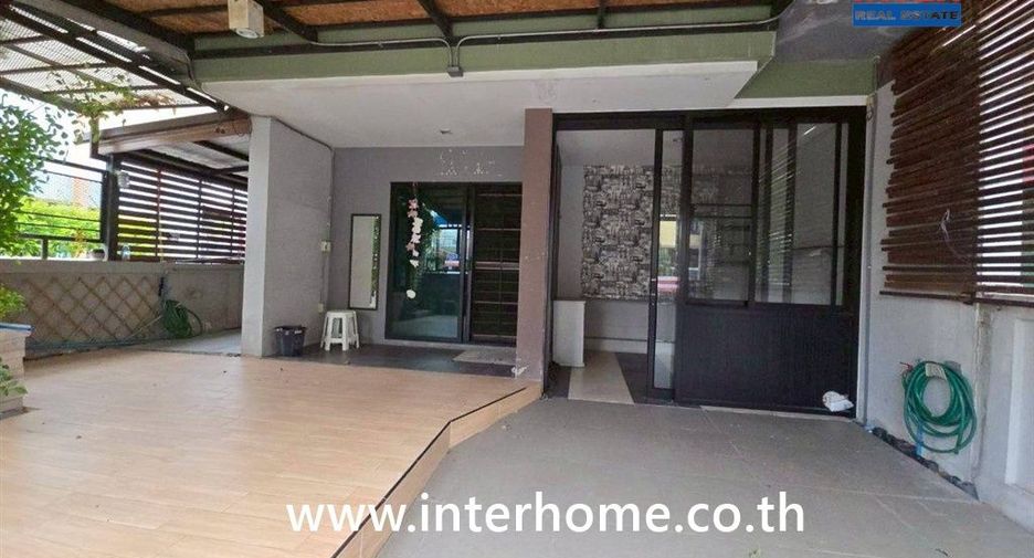 For sale 3 ベッドルーム townhouse in Lam Luk Ka, Pathum Thani