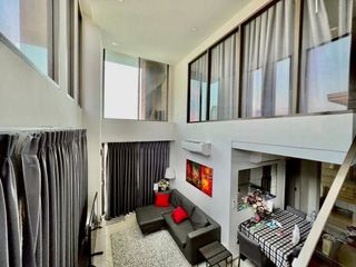 À louer 2 chambres condo à Phra Khanong, Bangkok