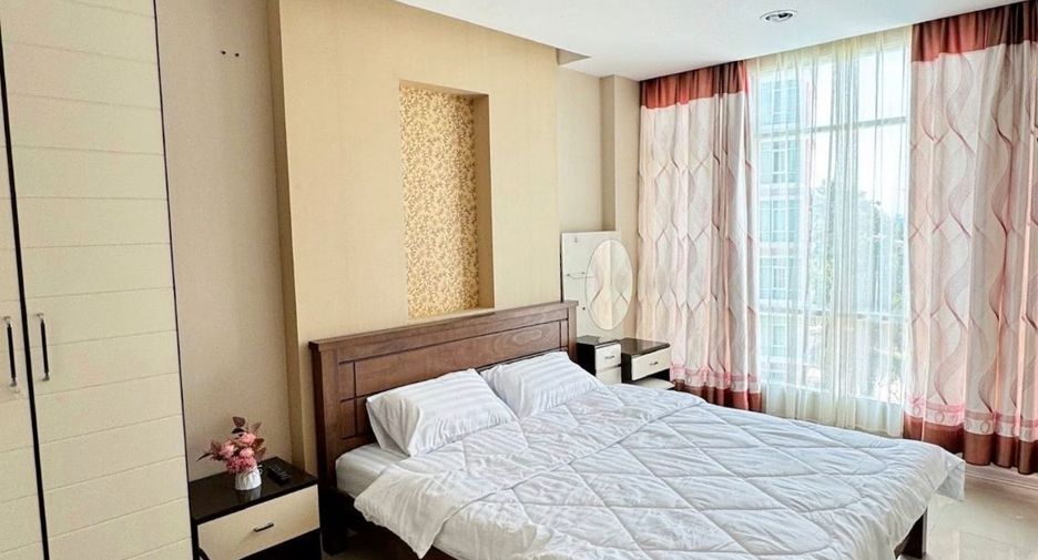 For rent 2 bedrooms condo in East Pattaya, Pattaya