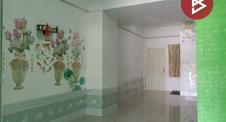 Casa adosada en venta de 2 habitaciones en Mueang Chon Buri, Chonburi