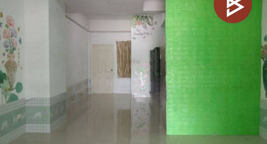 Casa adosada en venta de 2 habitaciones en Mueang Chon Buri, Chonburi