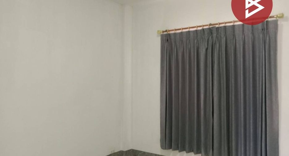 Casa adosada en venta de 2 habitaciones en Mueang Chon Buri, Chonburi