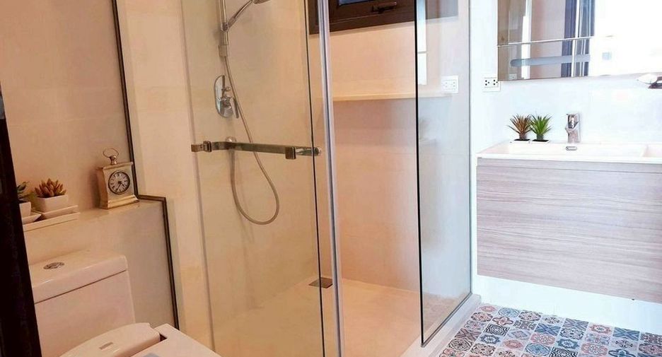 For rent and for sale 1 bed condo in Khlong Toei, Bangkok
