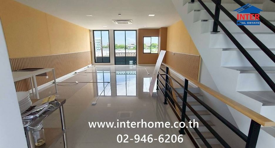 Gewerbefläche zur Miete mit 3 Zimmer in Bang Bo, Samut Prakan