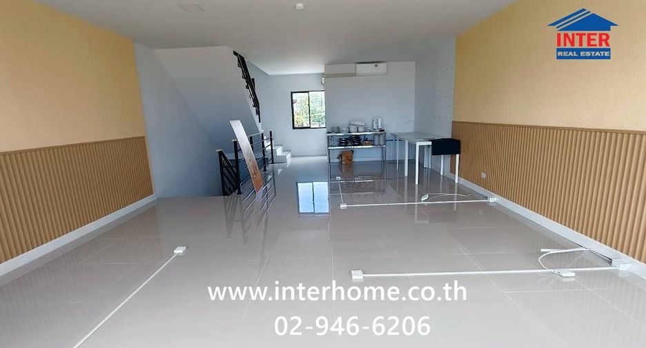 Gewerbefläche zur Miete mit 3 Zimmer in Bang Bo, Samut Prakan