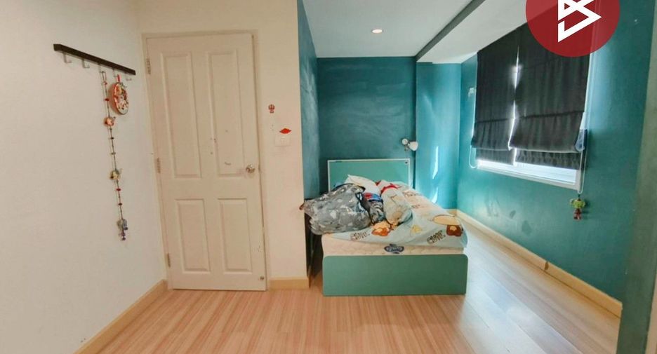 Reihenhaus zum Kauf mit 3 Zimmer in Thung Khru, Bangkok