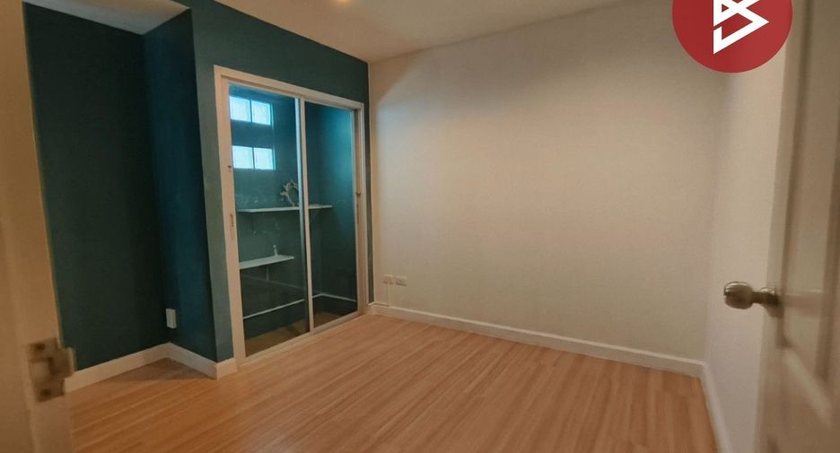 Reihenhaus zum Kauf mit 3 Zimmer in Thung Khru, Bangkok