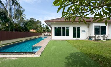 For rent 3 bedrooms house in Huay Yai, Pattaya