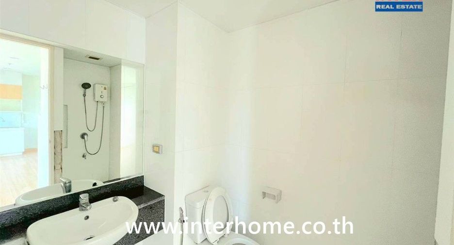 À vendre 1 chambre condo à Bang Na, Bangkok