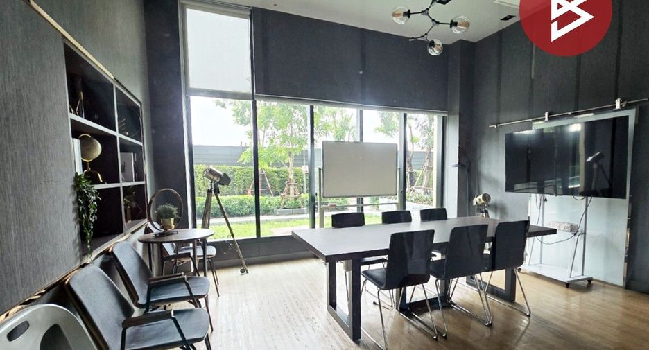 For sale 1 bed condo in Mueang Samut Prakan, Samut Prakan