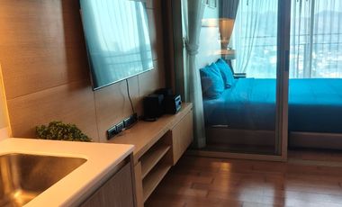 For sale 1 bed condo in Si Racha, Chonburi