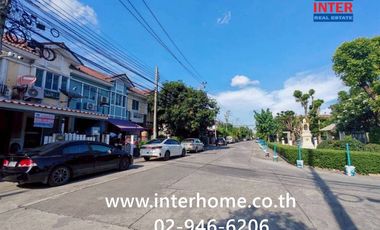 Casa adosada en venta de 3 habitaciones en Bang Phli, Samut Prakan