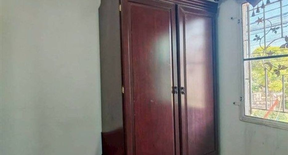 Casa adosada en venta de 3 habitaciones en Bang Phli, Samut Prakan