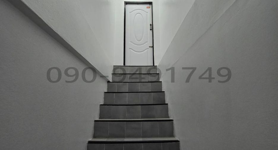 For rent 3 bedrooms retail Space in Bang Kho Laem, Bangkok