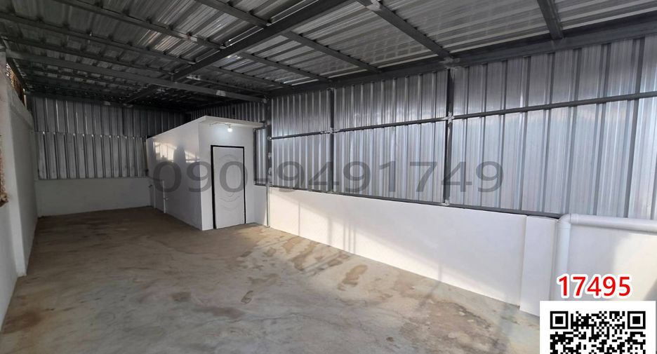 For rent 3 bedrooms retail Space in Bang Kho Laem, Bangkok