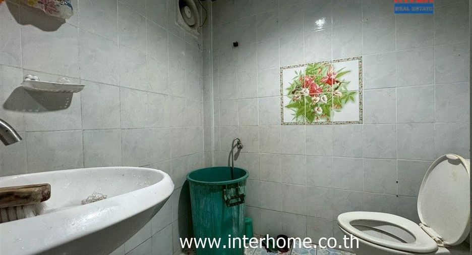 For sale 2 bedrooms townhouse in Don Mueang, Bangkok