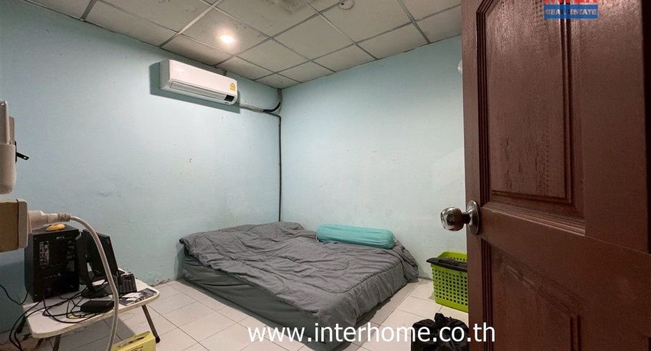 For sale 2 bedrooms townhouse in Don Mueang, Bangkok