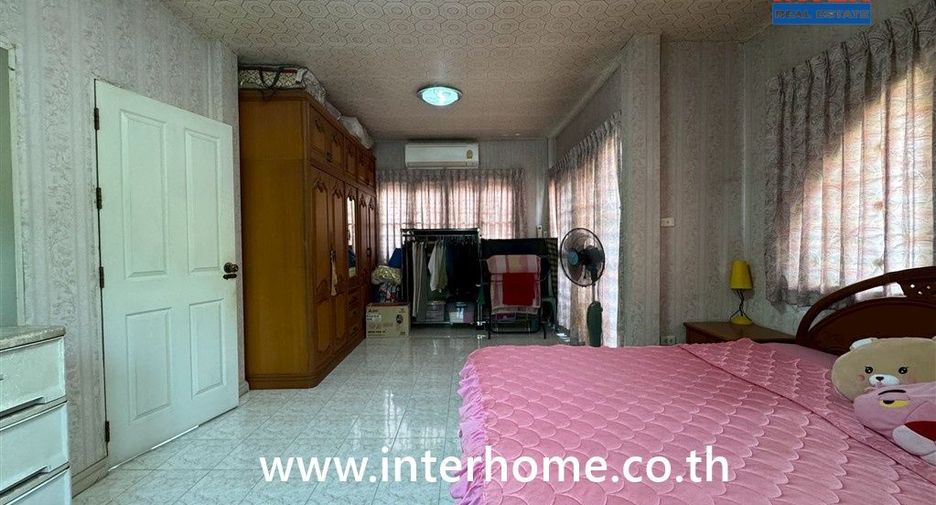 出售 2 卧室 独立屋 在 Mueang Pathum Thani, Pathum Thani